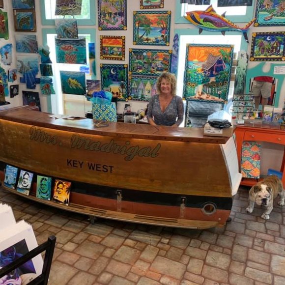 Meet your Posher, Jennifer - Picture 2 of 4